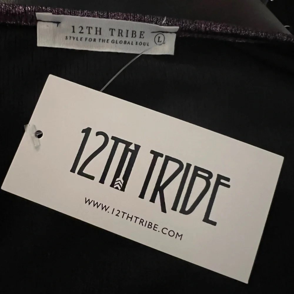 NWT 12th Tribe Purple Shimmer Crop Top - Picture 4 of 4